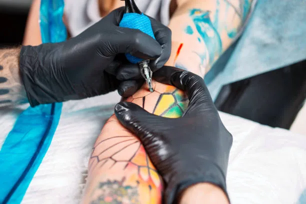 how long does color tattoo last